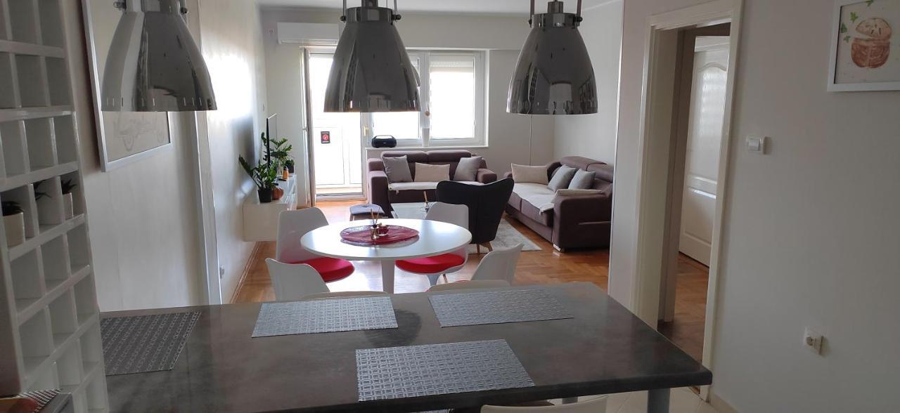 Lux Apartman Ava Kikinda Exterior photo
